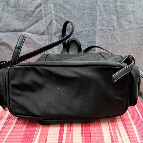 Michael Kors Large Abbey Cargo Nylon Drawstring Backpack Black - Picture 3 of 11